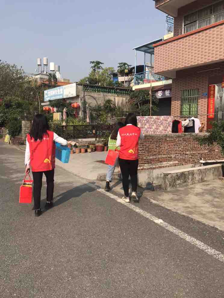 慰问孤寡老人 嘉友浓浓关怀暖人心 (5)